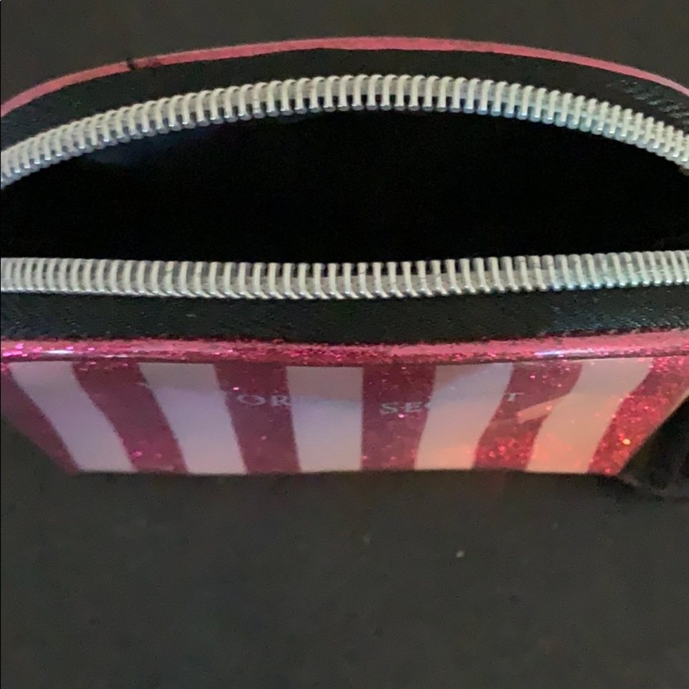 Bundle - Picture 5 of 9